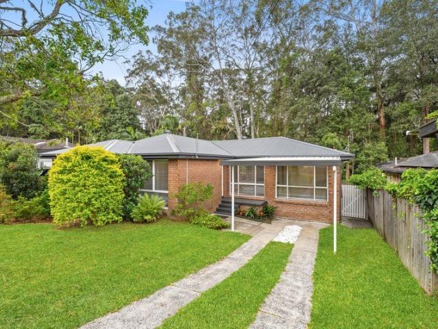 House for sale in Wyoming, Gosford