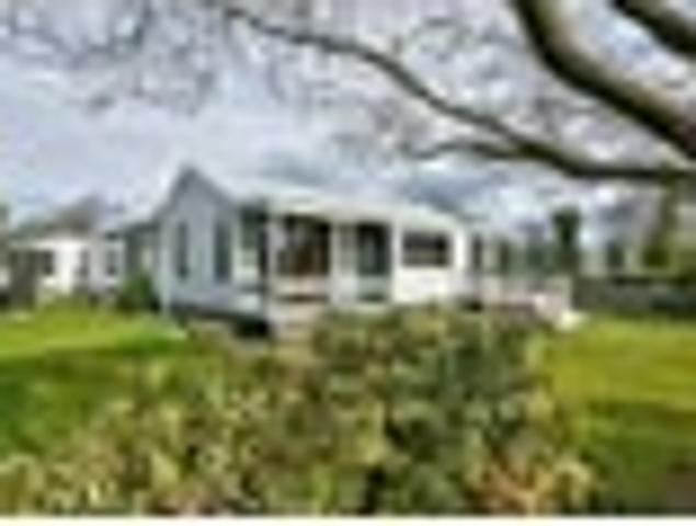 House for sale in Otakou