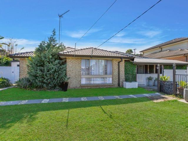 House for sale in Bateau Bay, New South Wales