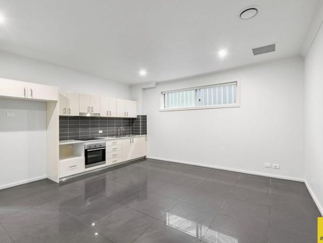 House for rent in Wollongong West, New South Wales