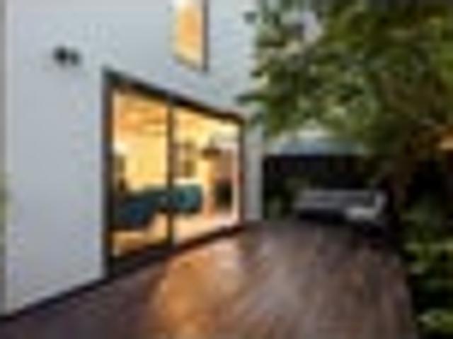 Townhouse for sale in Heathcote, Canterbury