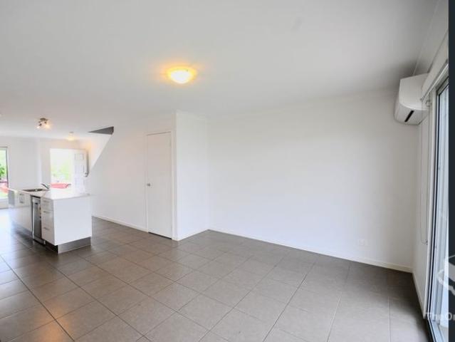 Townhouse for rent in Toombul, Queensland