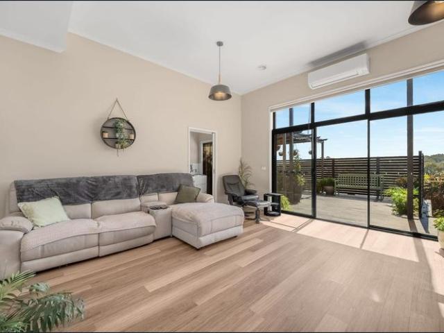 Townhouse for rent in Queanbeyan, New South Wales