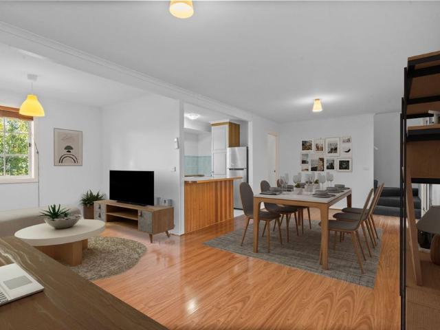 Townhouse for rent in Lenah Valley, Hobart