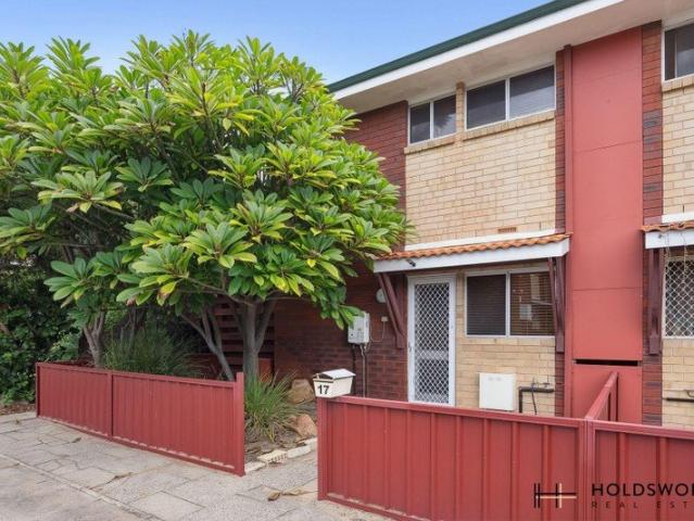 Townhouse for rent in Stirling, Western Australia