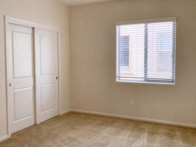 Room for rent in La Luna I, Las Vegas