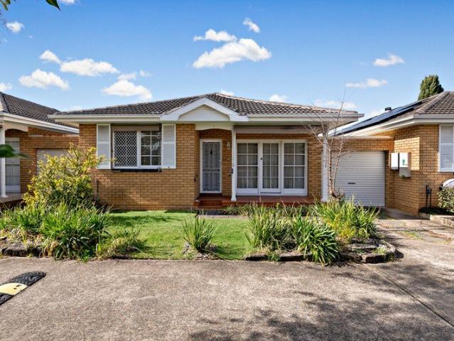 Villa for sale in Sydney, New South Wales