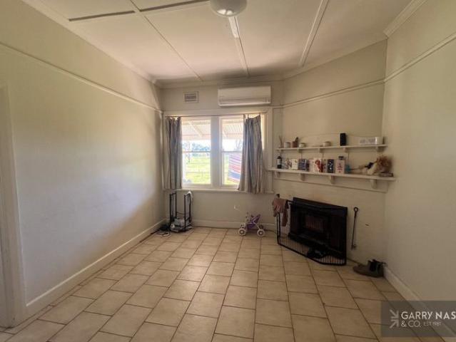House for rent in Victoria