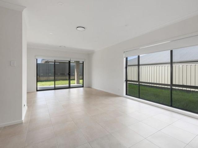 House for rent in Googong, Queanbeyan-Palerang Regional Council