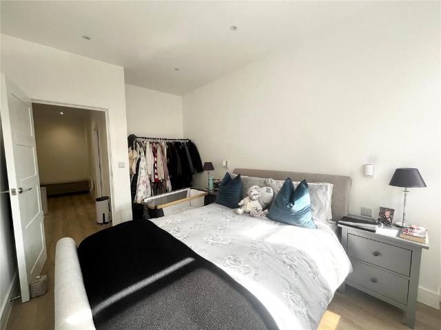 Apartment for rent in Emmbrook, Wokingham