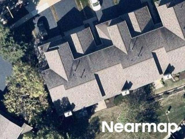 Condo for sale in Algonquin, Illinois