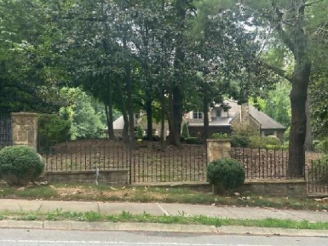 House for sale in Sandy Springs, Fulton County
