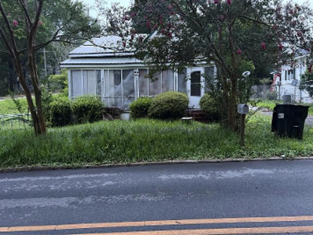 House for sale in Roanoke, Alabama