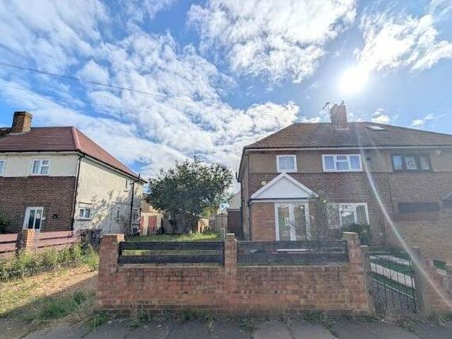 House for sale in London Borough of Hounslow, Feltham