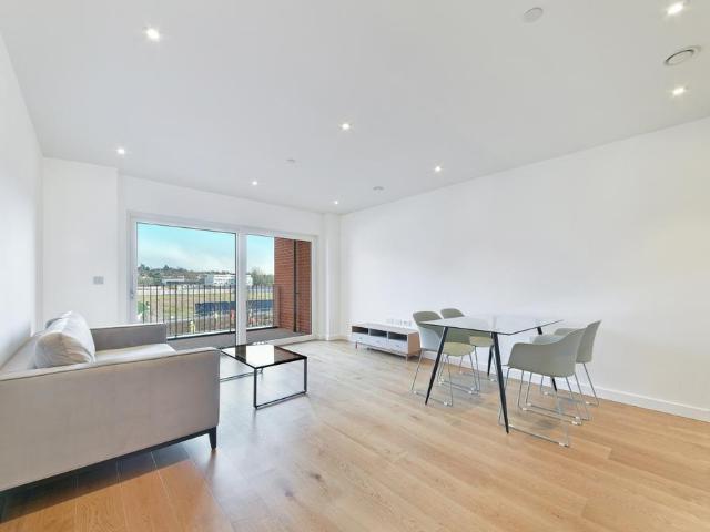 Apartment for rent in Colindale, Greater London