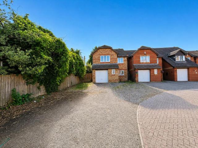 House for rent in Whiteheath Gate, Blackheath
