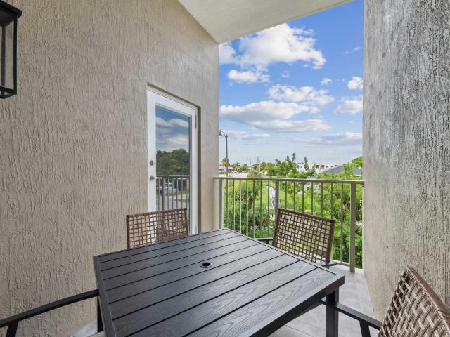 Apartment for rent in Pompano Beach, Florida