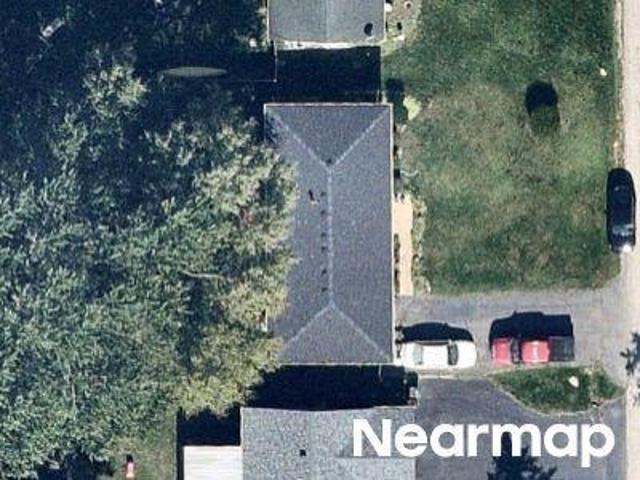 House for sale in Mchenry, Illinois