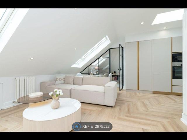 House for rent in London Borough of Merton, Greater London