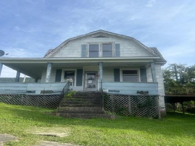 House for sale in Bluefield, West Virginia