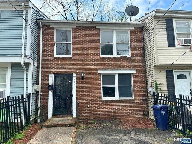 House for sale in Passaic, New Jersey