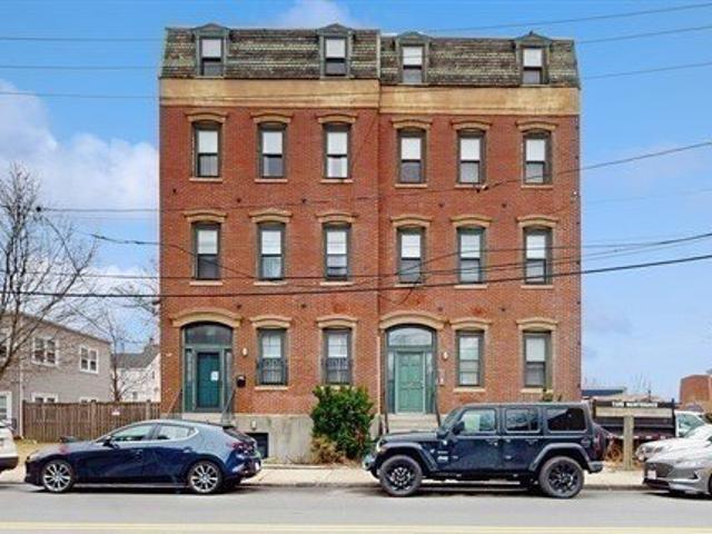 Condo for sale in Chelsea