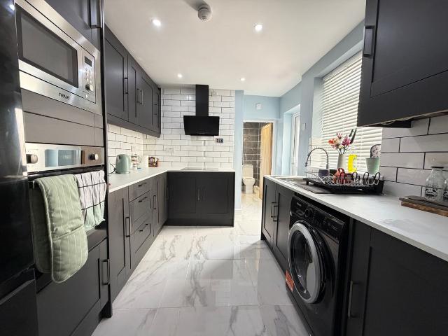 Apartment for rent in Falcon Lodge, Wales
