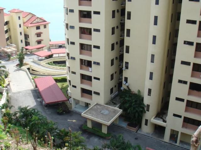 Apartment for rent in Hillside, George Town