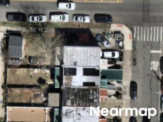 House for sale in The Bronx, Arverne
