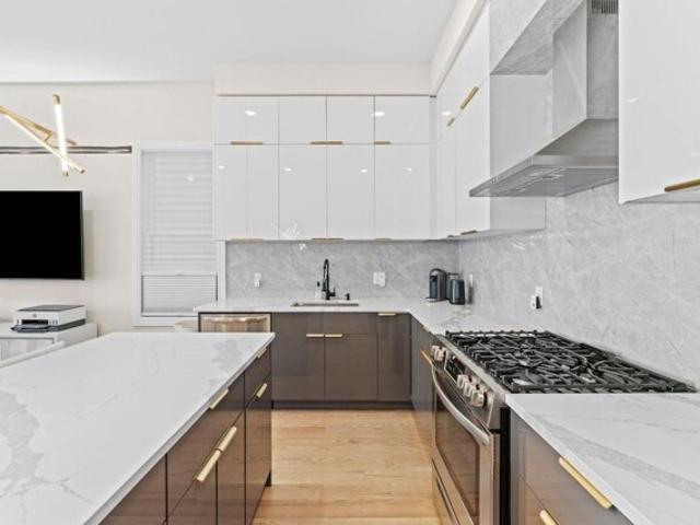 Condo for sale in Jersey City, New Jersey