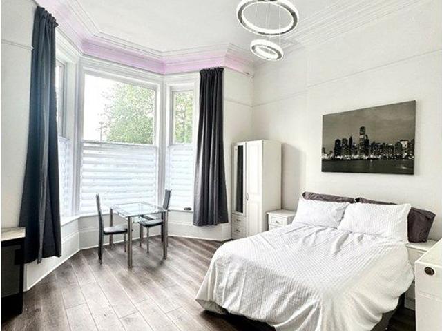 Studio for rent in Hull, City Of Kingston Upon Hull