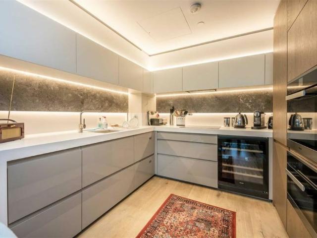 Apartment for rent in East Marylebone, Cat Hill