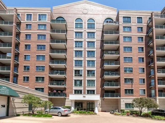 Condo for sale in Des Plaines Condo for sale in Des Plaines