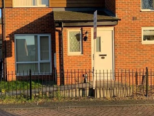 House for rent in Parklands, Leeds