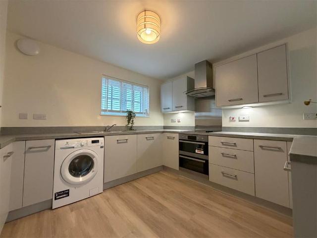 Apartment for rent in Cliff Hill, Warwick