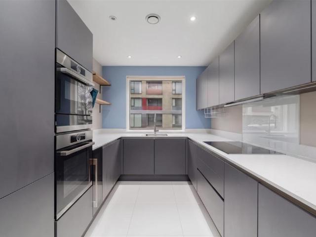 House for rent in East Greenwich, Greater London