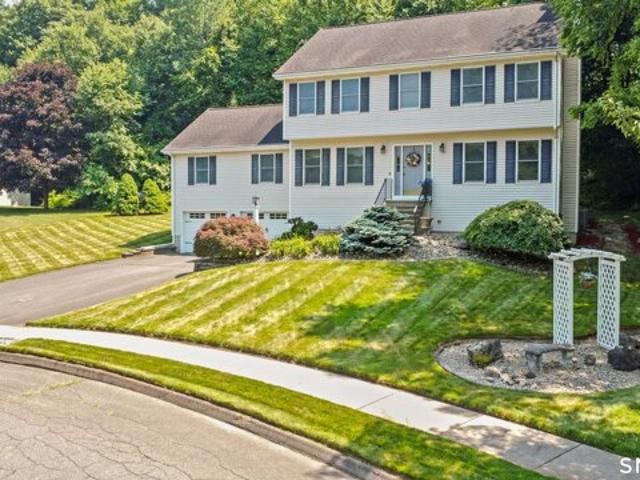 House for sale in Berlin, Connecticut