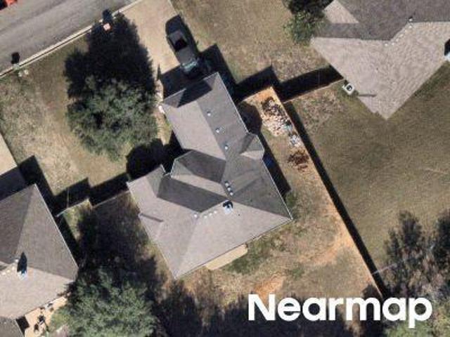 House for sale in Hewitt