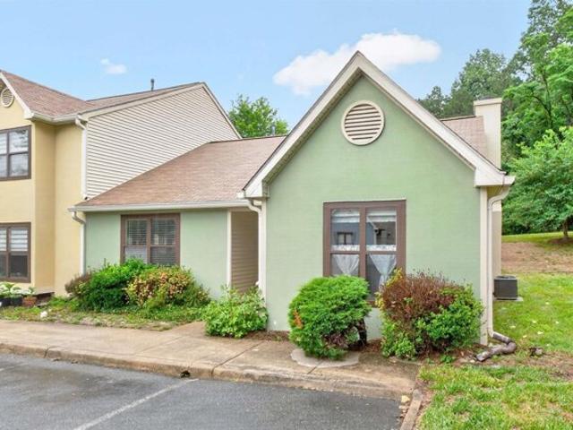 Condo for sale in Virginia
