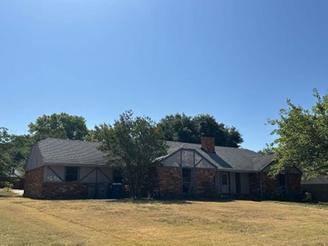 House for sale in Ellis, Texas