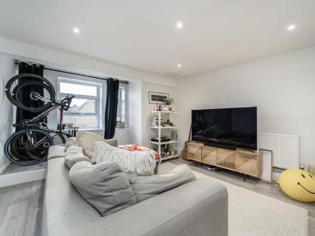 Apartment for rent in Peckham, Greater London