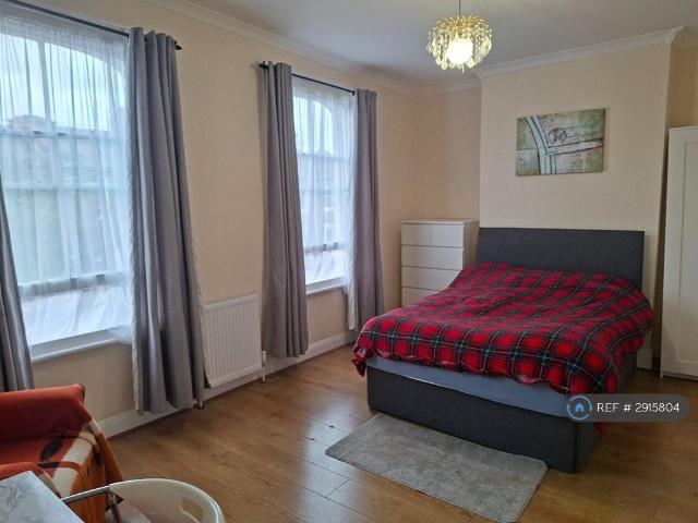 Apartment for rent in Peckham, Greater London
