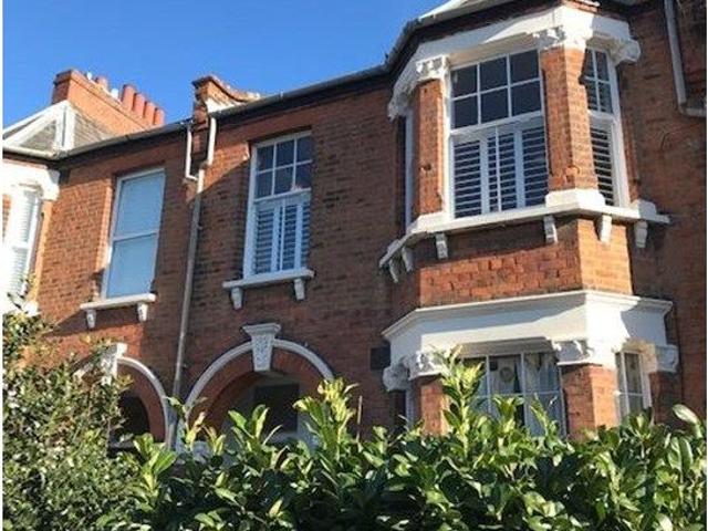 Apartment for rent in Bellenden, Greater London