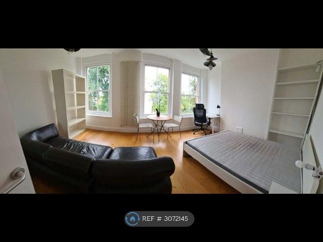 Studio for rent in London Borough of Southwark, Greater London