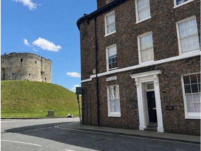Apartment for rent in High Field, Isle Of Man