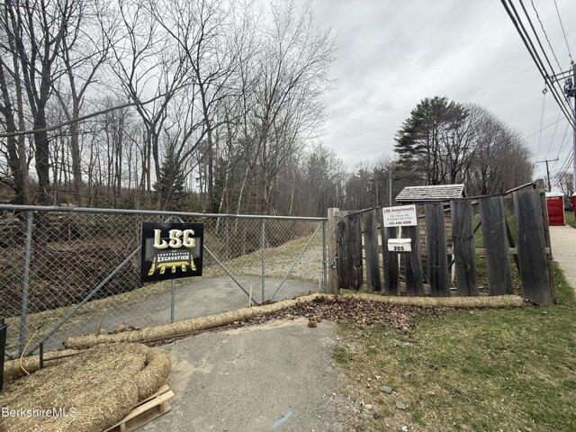 Land for sale in Pittsfield Land for sale in Pittsfield