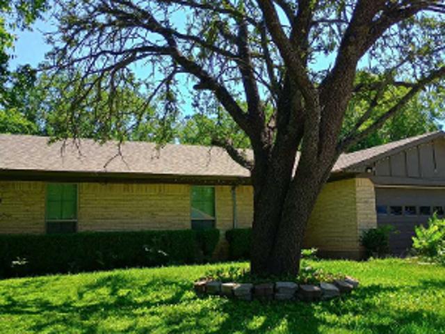House for sale in Glen Rose, Texas