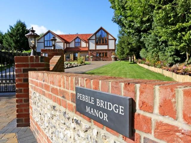 House for rent in King's Walden, Hertfordshire