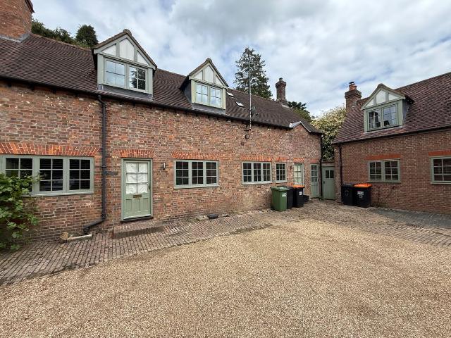 House for rent in Studham, Bedfordshire