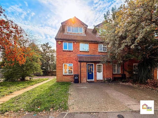 Apartment for rent in Goodmayes, Greater London